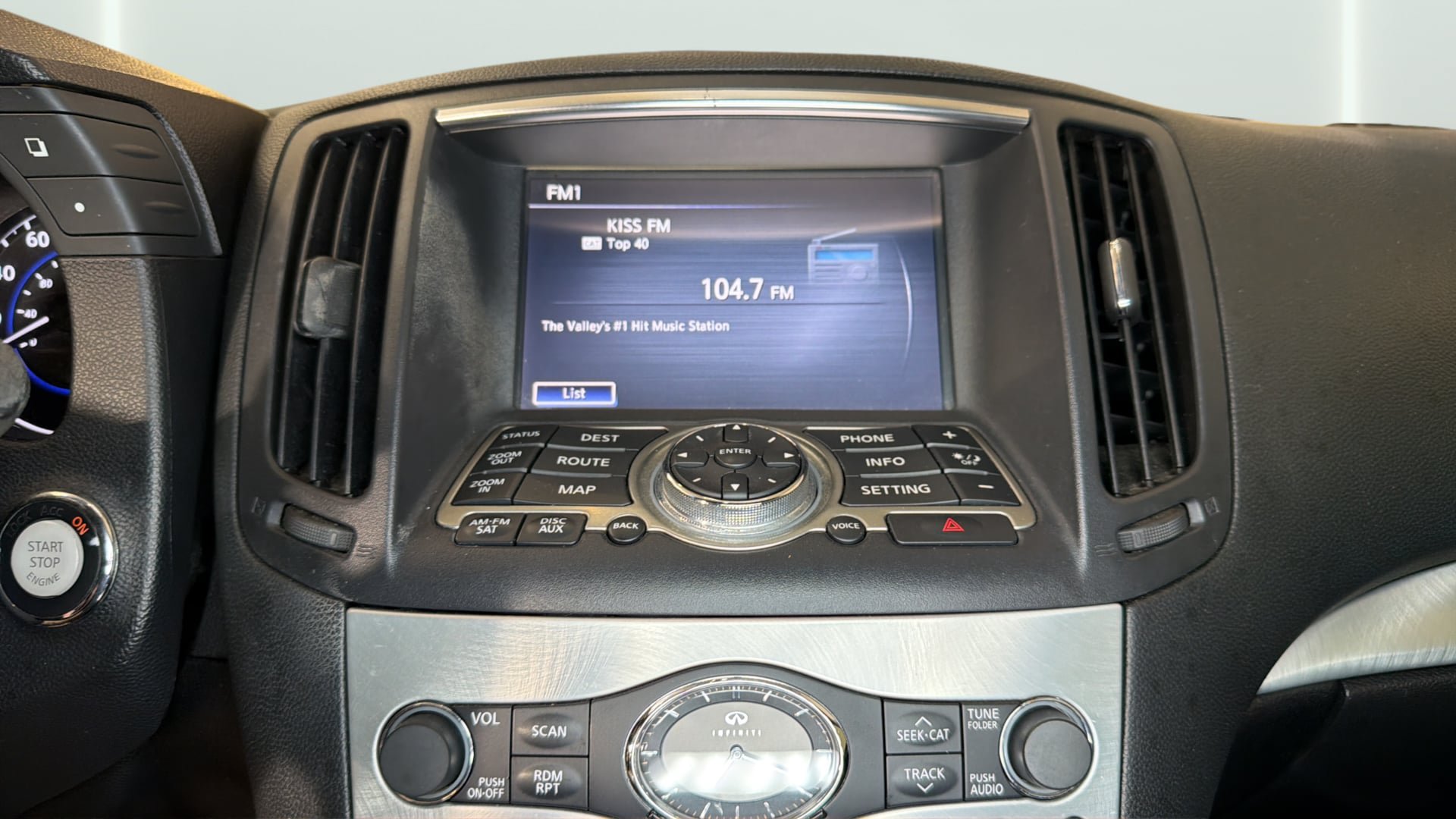 Used 2015 INFINITI Q60 Sport Limited RWD image 25