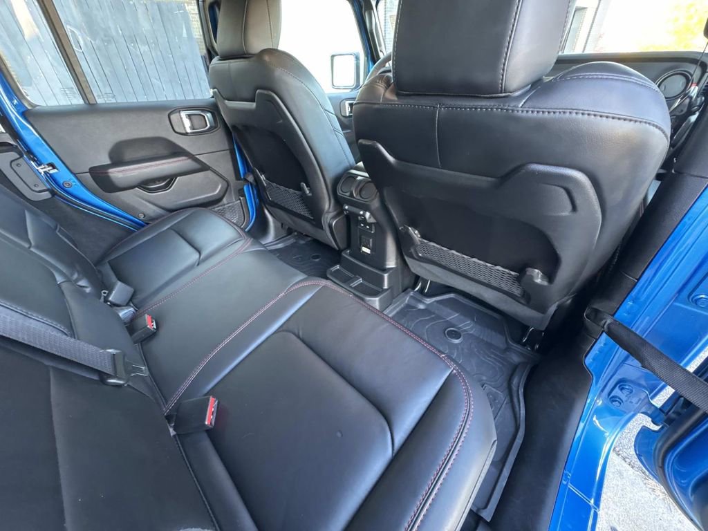 Used 2024 Jeep Wrangler Unlimited Rubicon image 16
