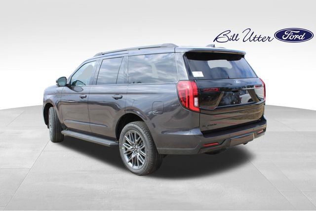 New 2026 Ford Expedition Platinum w/ Stealth Appearance Package image 4