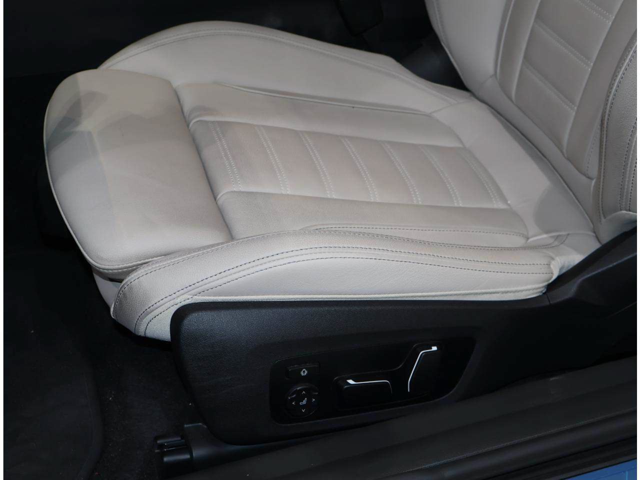 Certified 2025 BMW M240i xDrive Coupe AWD/4WD image 14