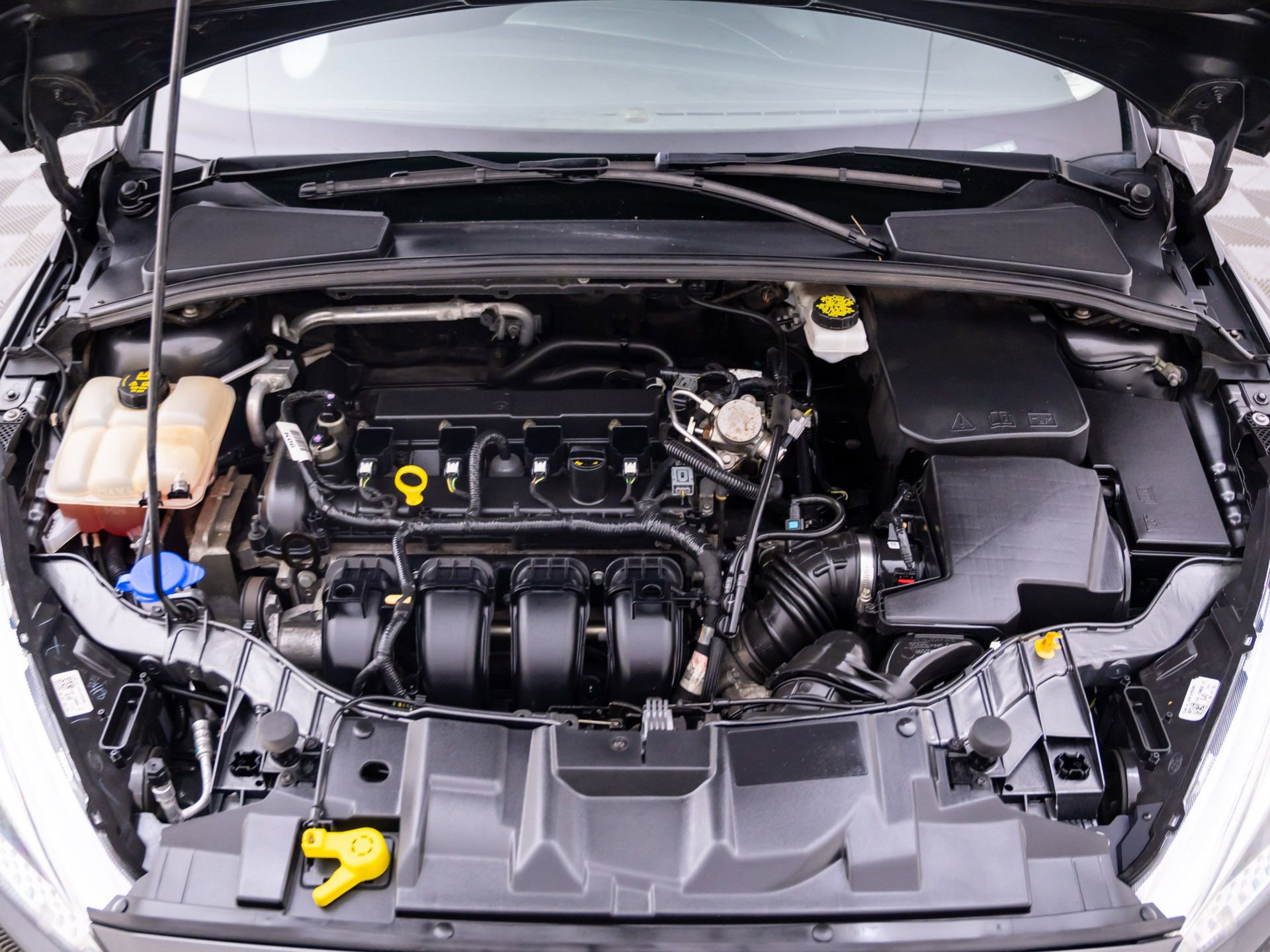 Used 2018 Ford Focus SE image 26