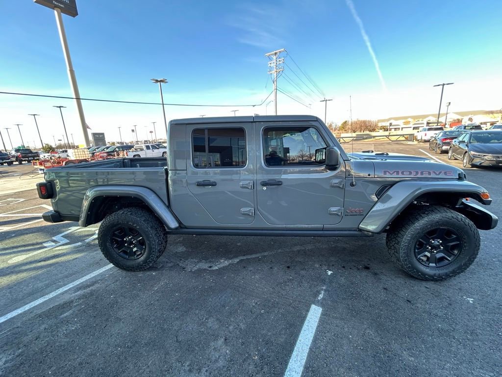 Used 2022 Jeep Gladiator Mojave w/ Cold Weather Group image 4