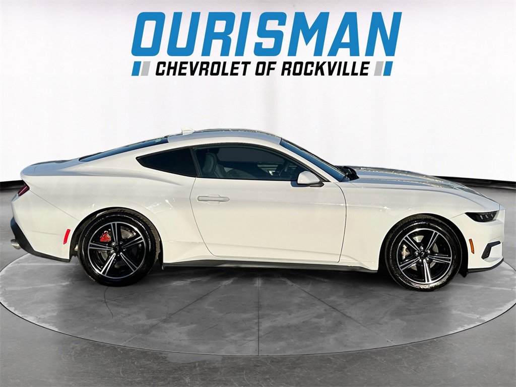 Used 2025 Ford Mustang Coupe image 7