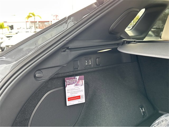 New 2026 Lexus RX 350 350h Luxury image 17