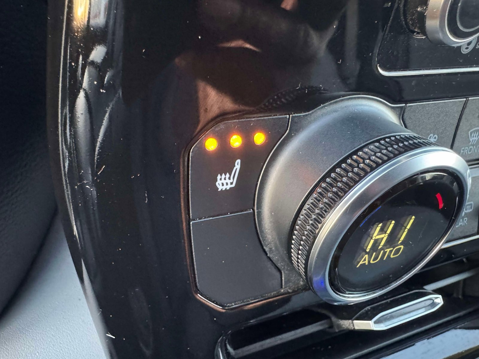 Used 2021 Toyota Highlander XLE image 29