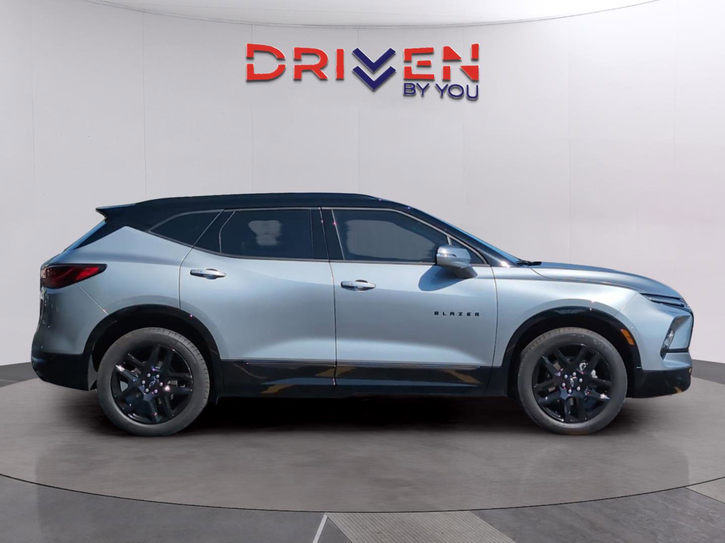 Used 2024 Chevrolet Blazer RS w/ Driver Confidence II Package FWD image 6
