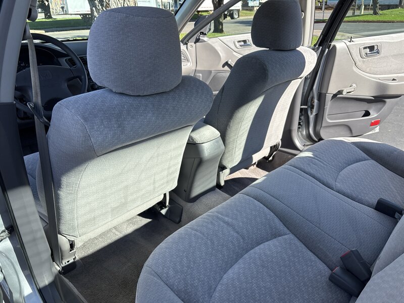 Used 2001 Honda Accord VP image 26
