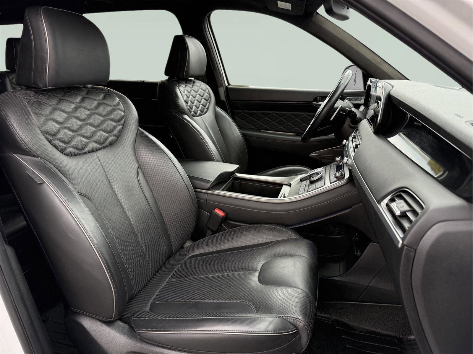 Used 2022 Hyundai Palisade Calligraphy image 24