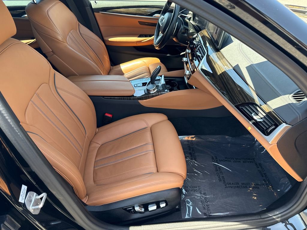 Certified 2023 BMW M550i xDrive AWD/4WD image 13