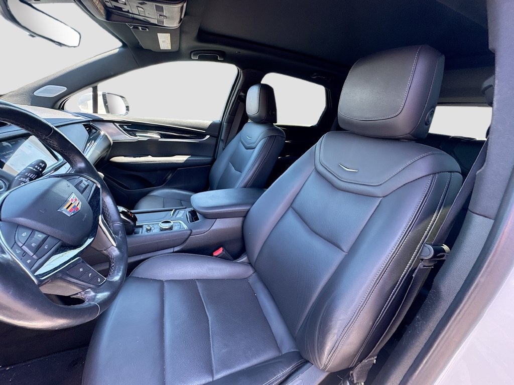 Used 2023 Cadillac XT5 Premium Luxury w/ Technology Package FWD image 25