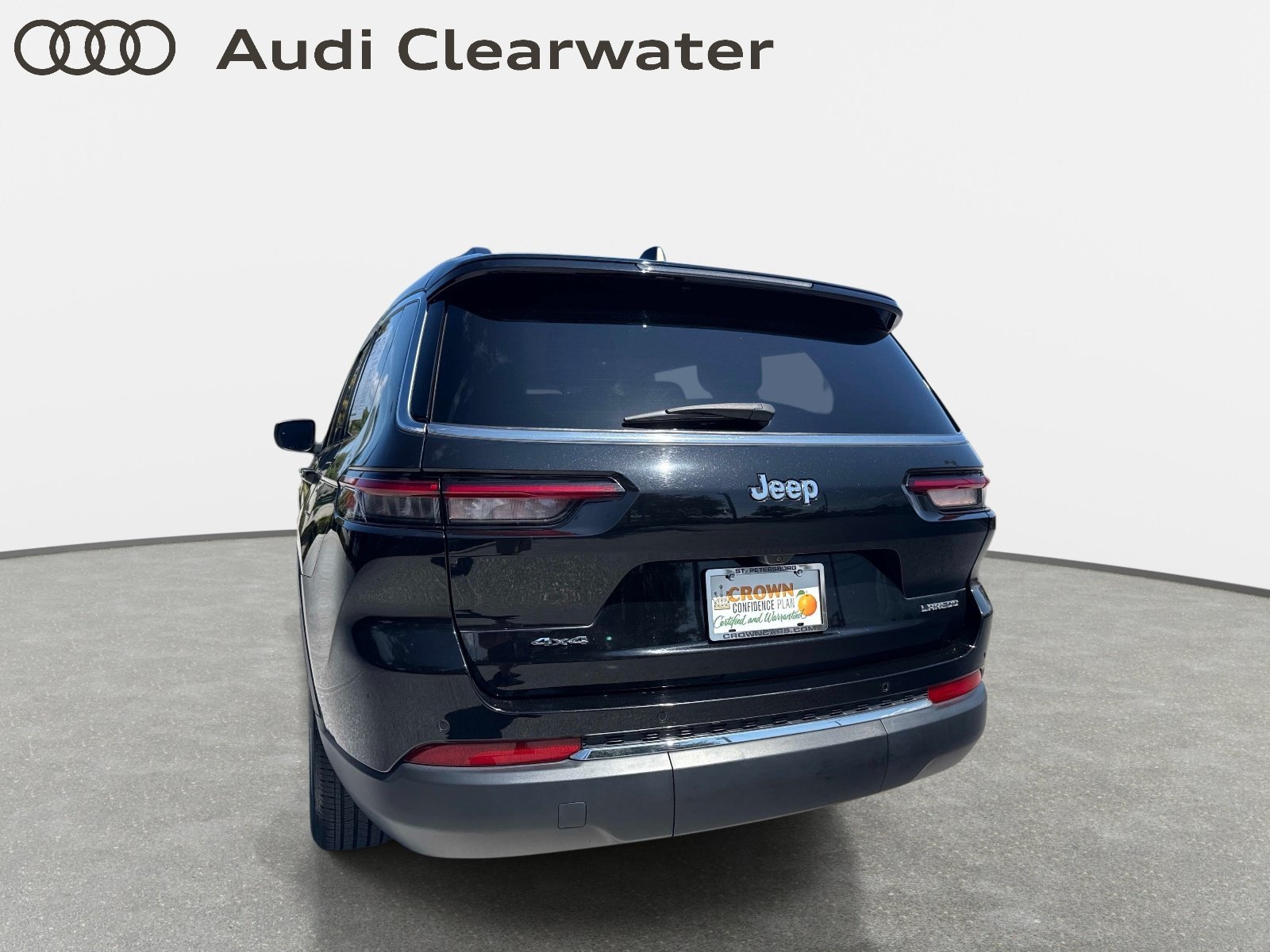 Used 2023 Jeep Grand Cherokee L Laredo AWD/4WD image 8
