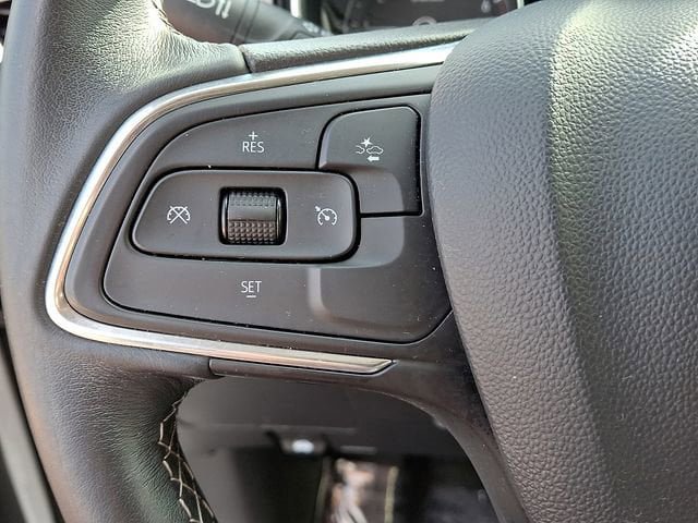 Used 2020 Buick Encore GX Select AWD/4WD image 34