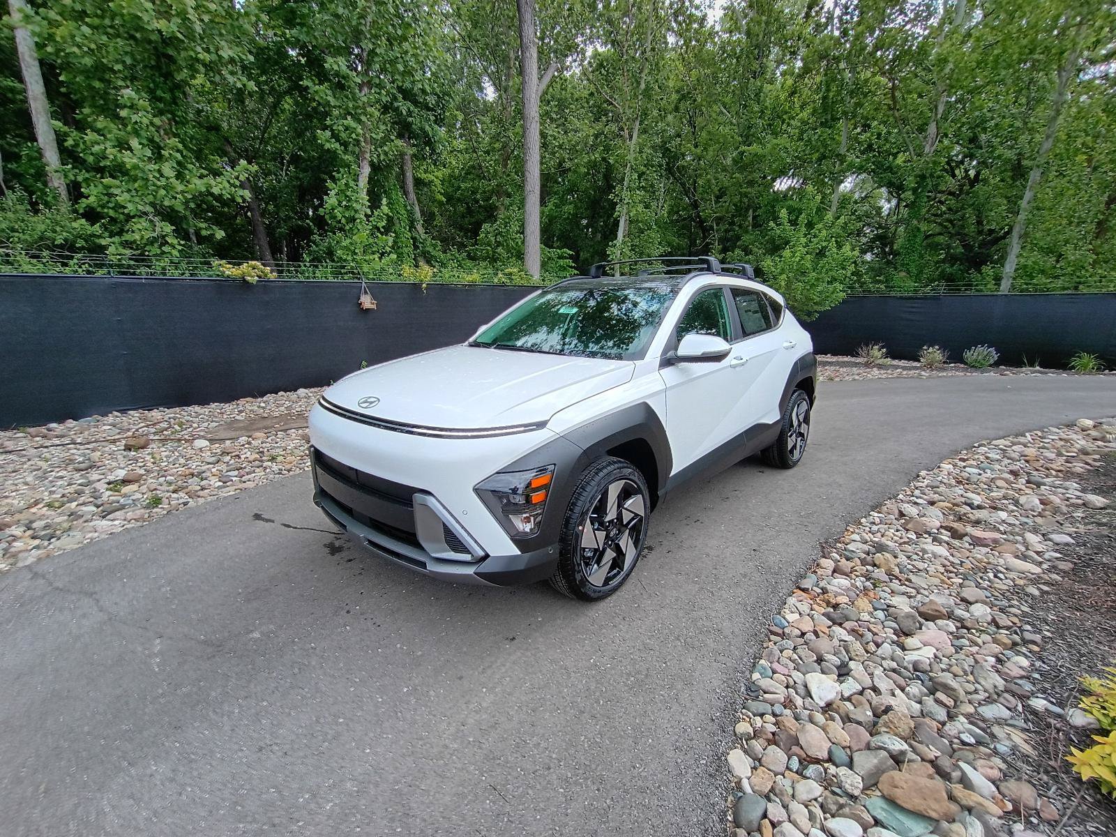New 2026 Hyundai Kona Limited AWD/4WD image 1
