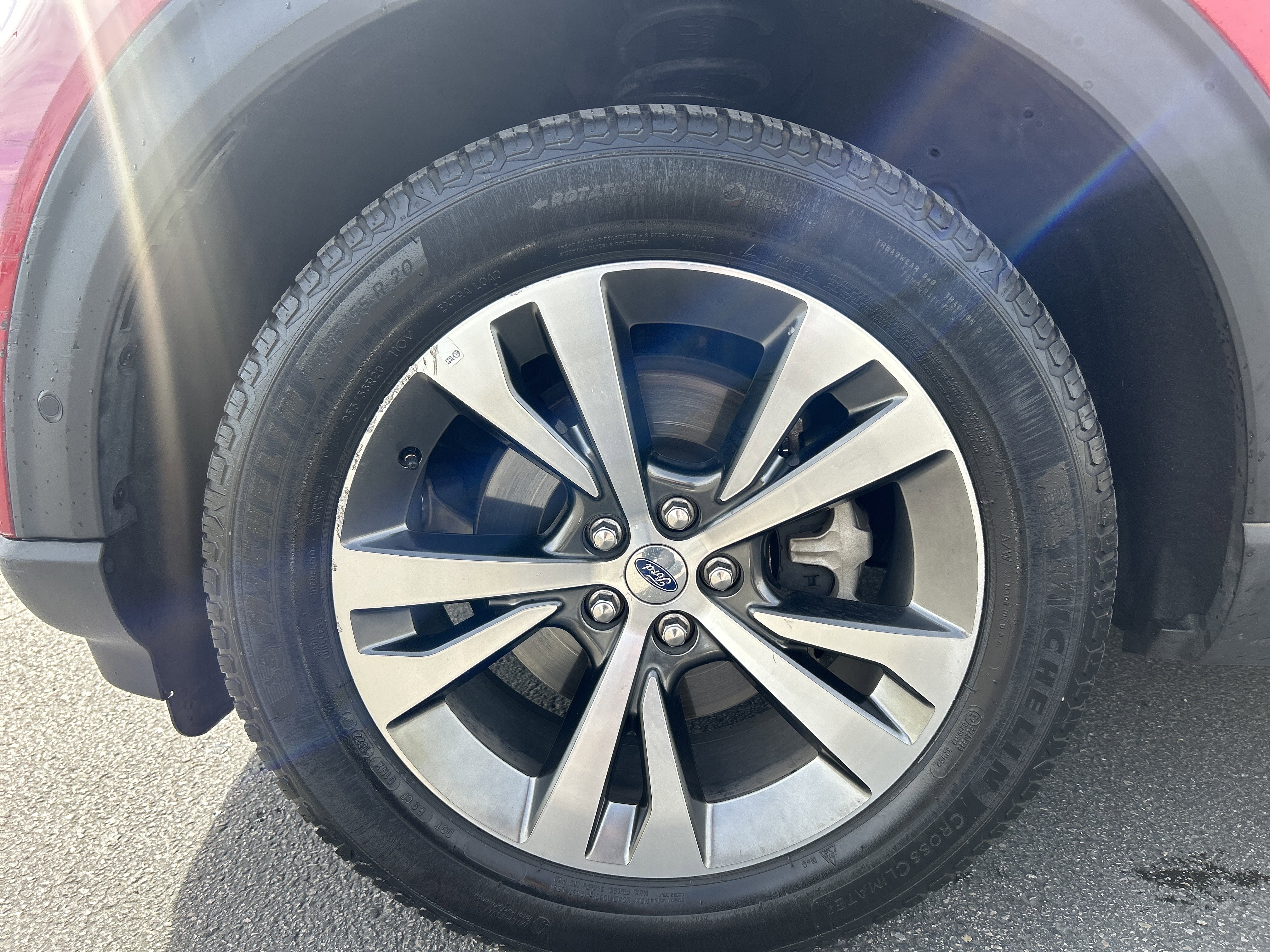 Certified 2020 Ford Explorer Platinum w/ Premium Technology Package image 11