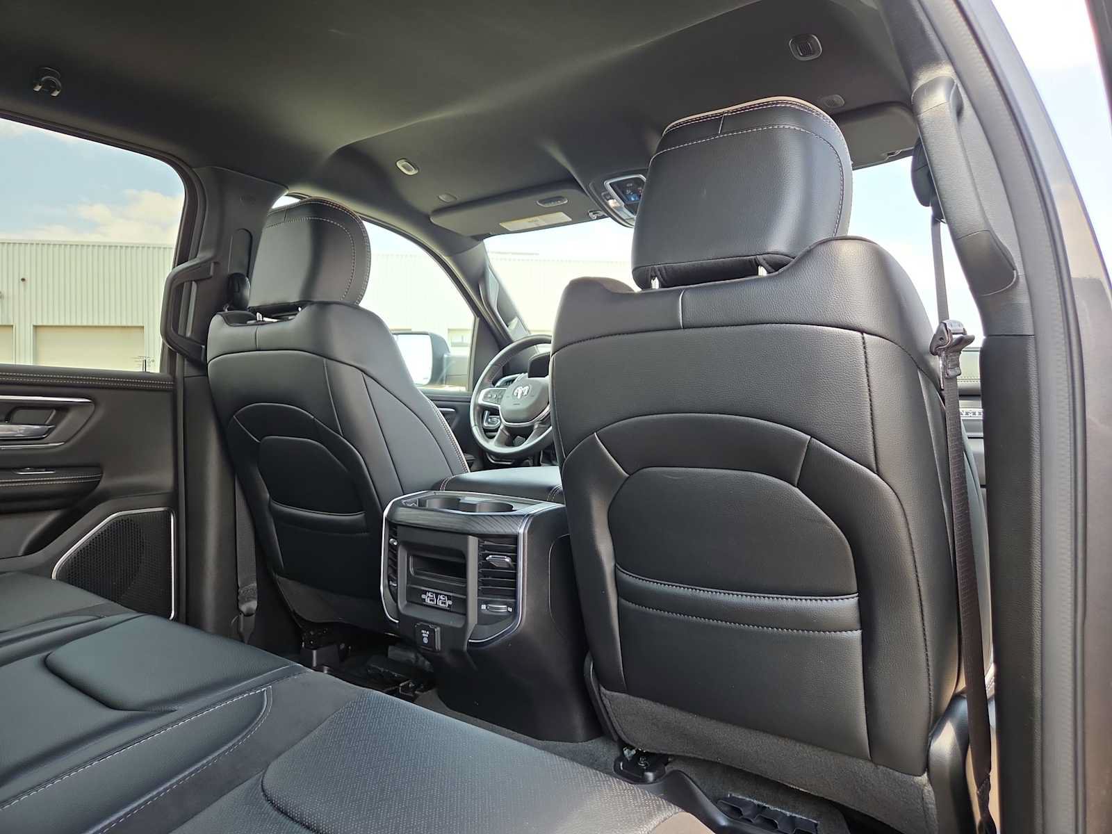 Used 2023 RAM 1500 Laramie AWD/4WD image 16