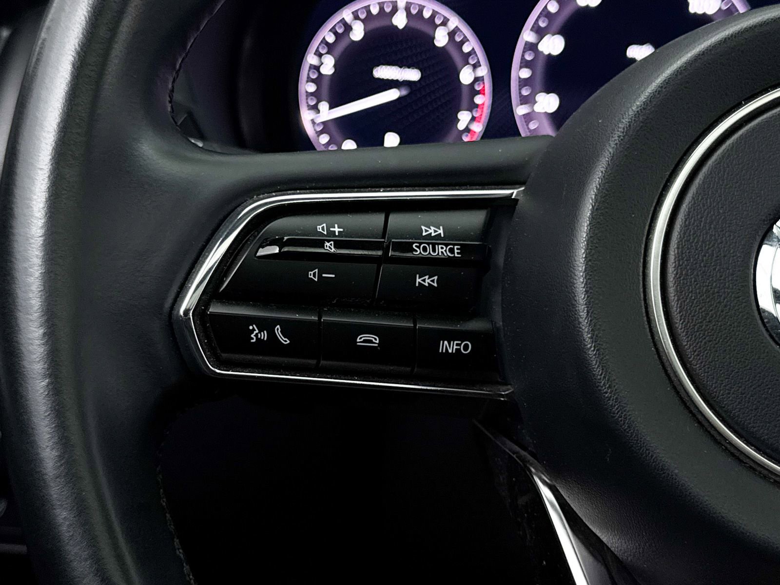 Used 2025 MAZDA CX-90 3.3 Turbo w/ Premium Plus Pkg image 33