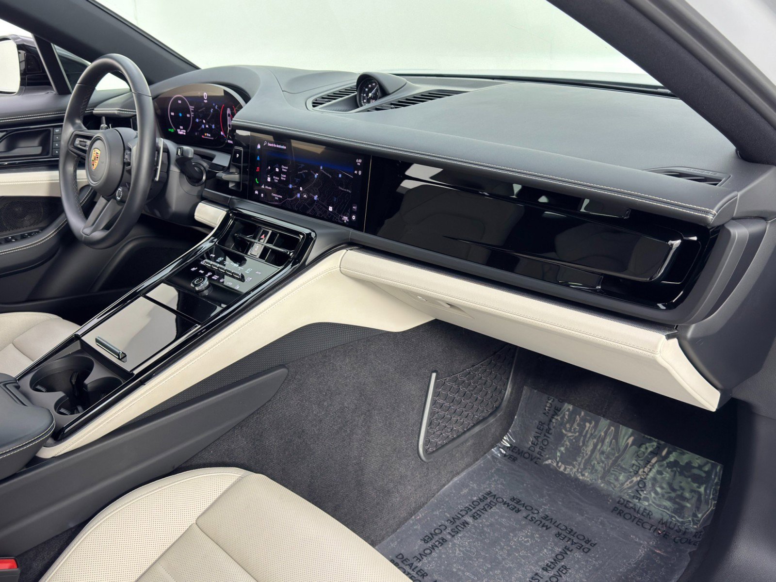 Used 2024 Porsche Panamera 4 w/ Premium Package image 14