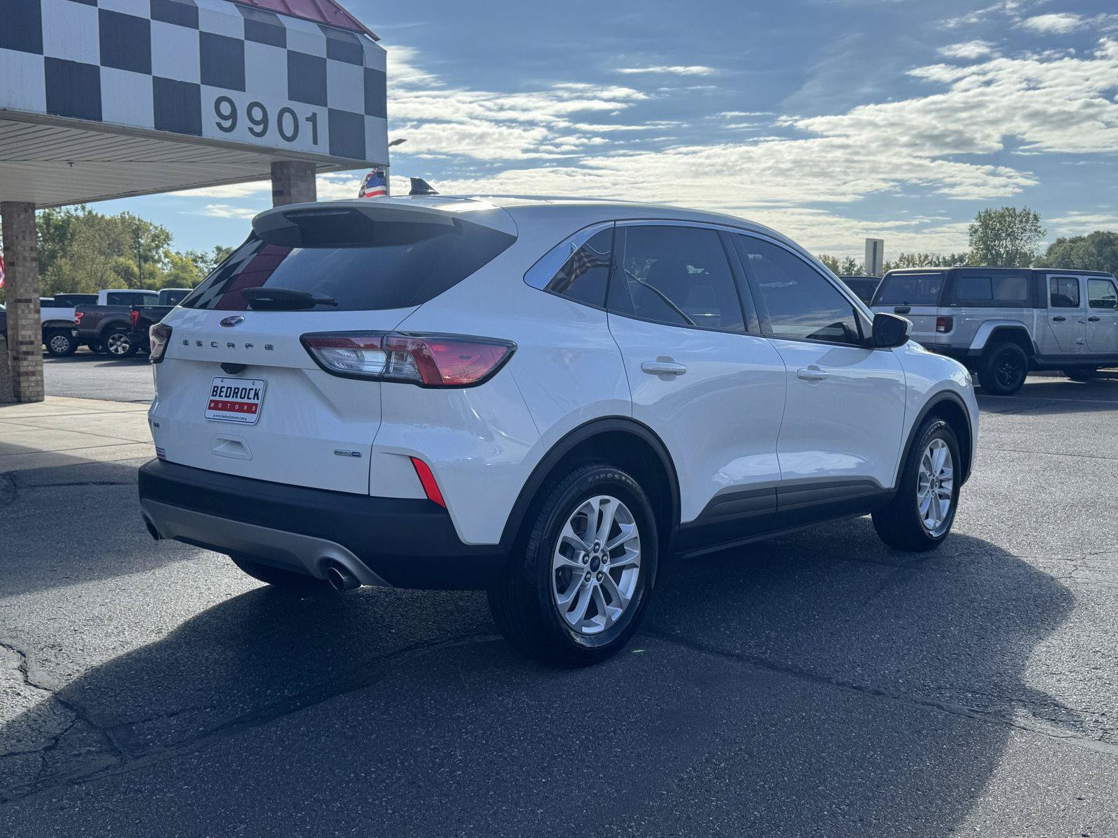 Used 2020 Ford Escape SE AWD/4WD image 7