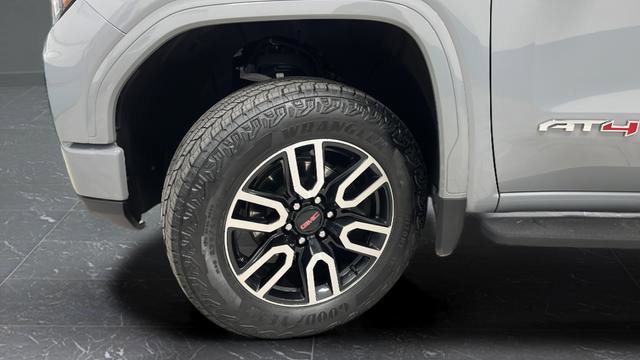 Used 2025 GMC Sierra 1500 AT4 w/ AT4 Premium Package AWD/4WD image 37