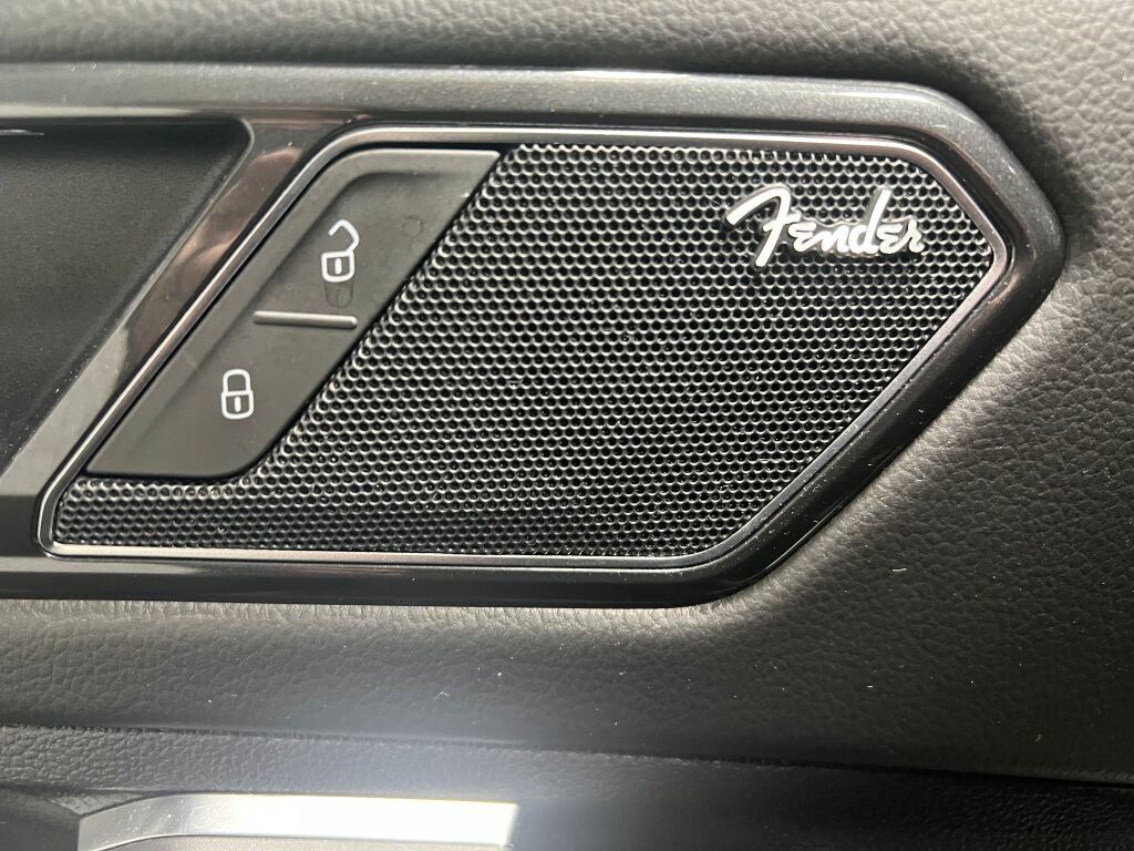 Used 2022 Volkswagen Tiguan SEL R-Line image 17