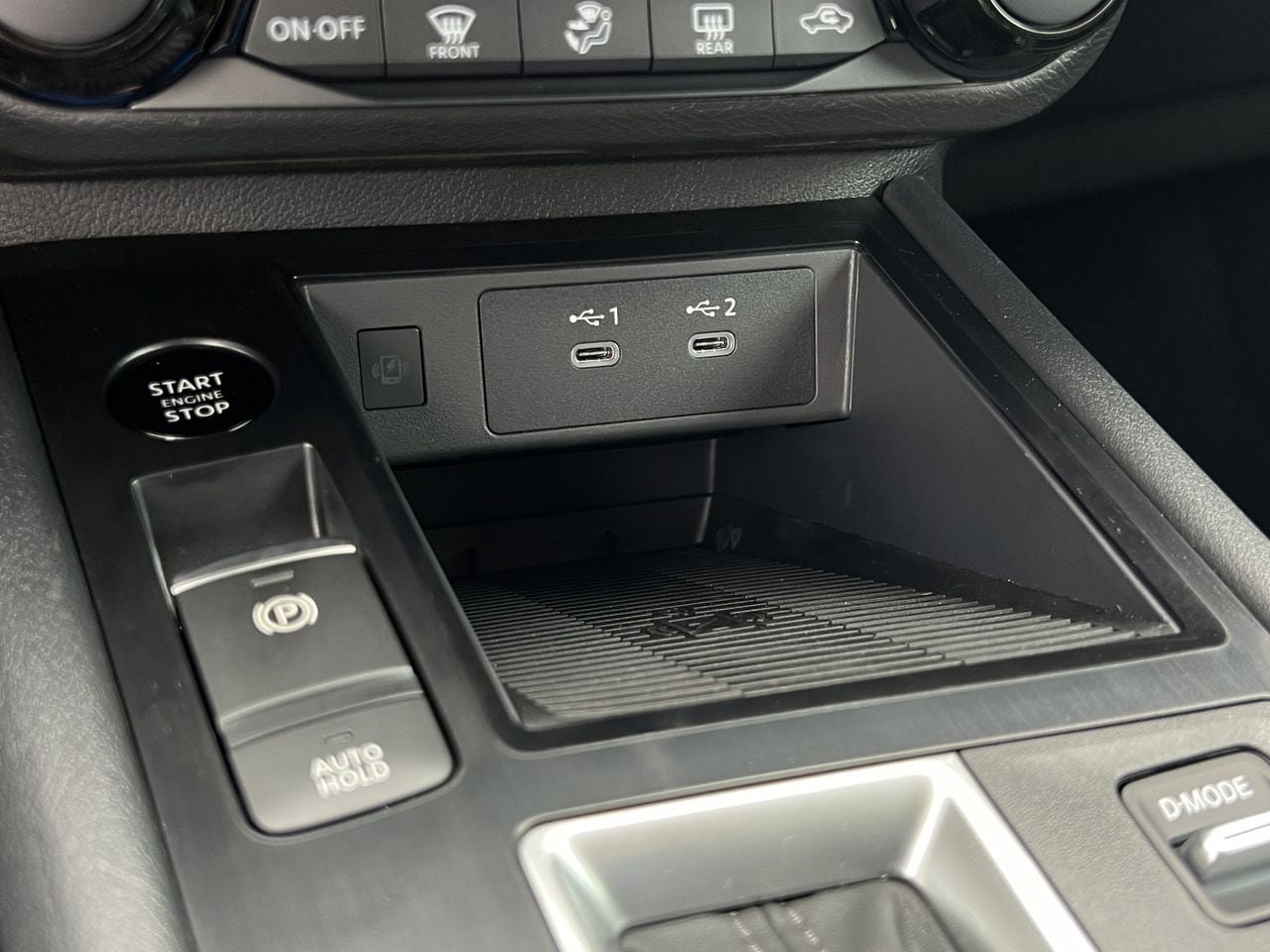 New 2026 Nissan Kicks SV w/ Cold Weather Package FWD image 11