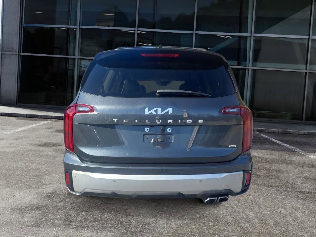 Used 2023 Kia Telluride S image 6