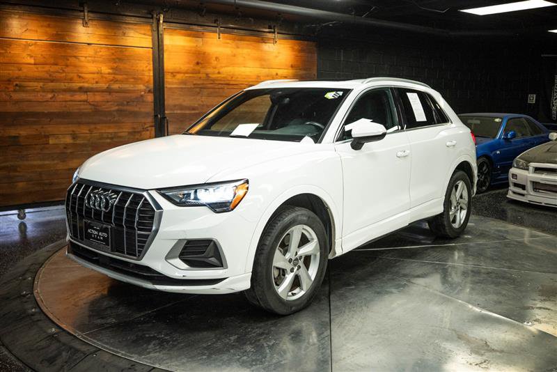 Used 2019 Audi Q3 2.0T Premium image 2