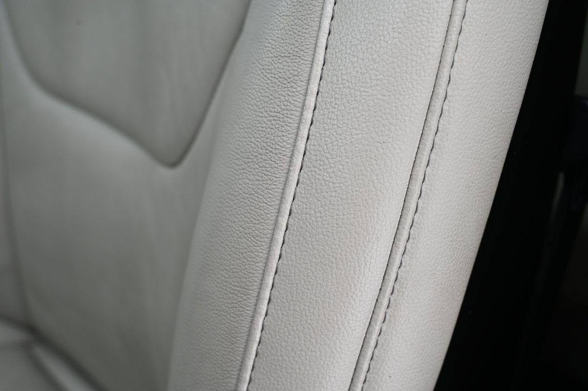 Used 2019 Ford Edge Titanium w/ Cold Weather Package image 19