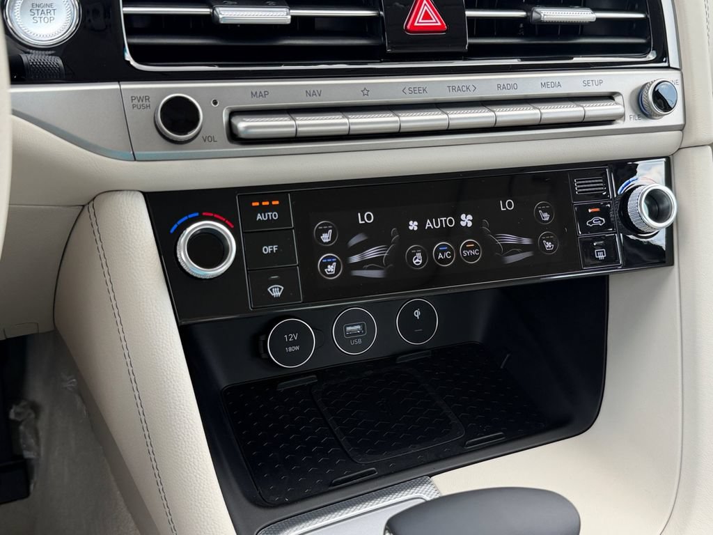 New 2026 Genesis G70 2.5T Prestige AWD/4WD image 25