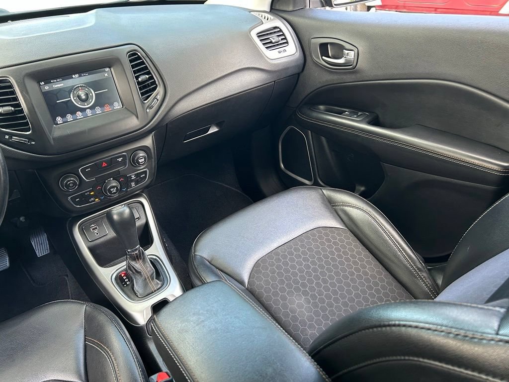 Certified 2020 Jeep Compass Latitude FWD image 12