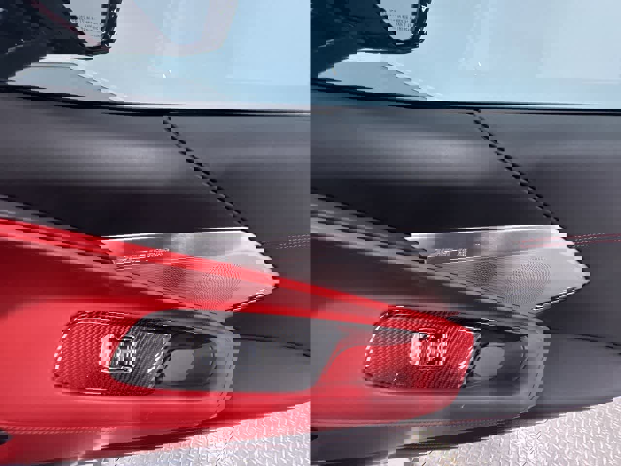 Used 2021 Chevrolet Corvette Stingray Premium Cpe w/ Z51 Performance Package image 38