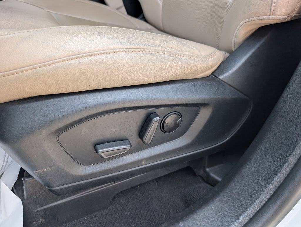 Used 2022 Ford Explorer Limited AWD/4WD image 10