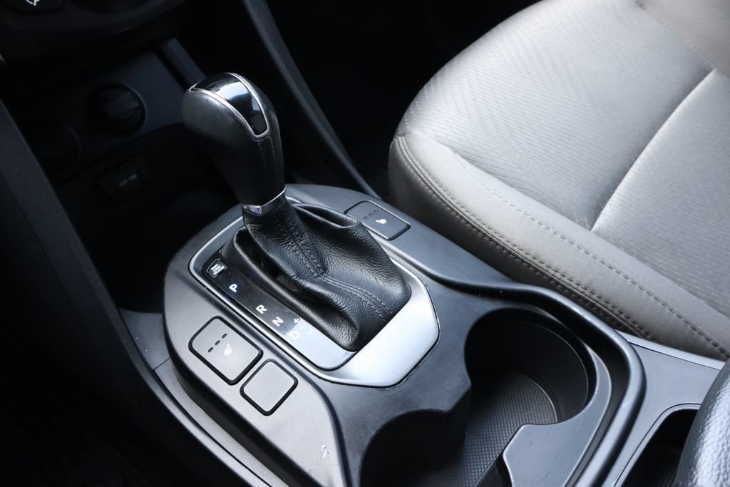 Used 2013 Hyundai Santa Fe Sport w/ Popular Equipment Pkg AWD/4WD image 9