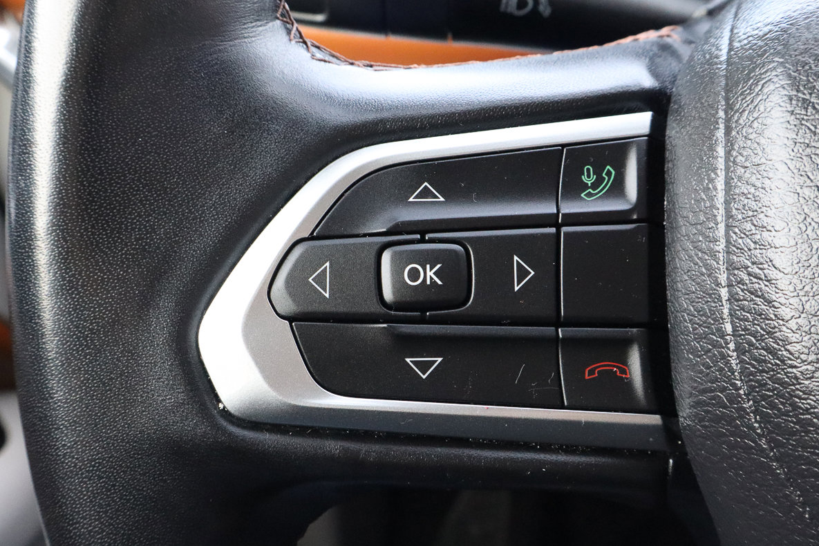 Used 2022 Jeep Compass Limited image 24