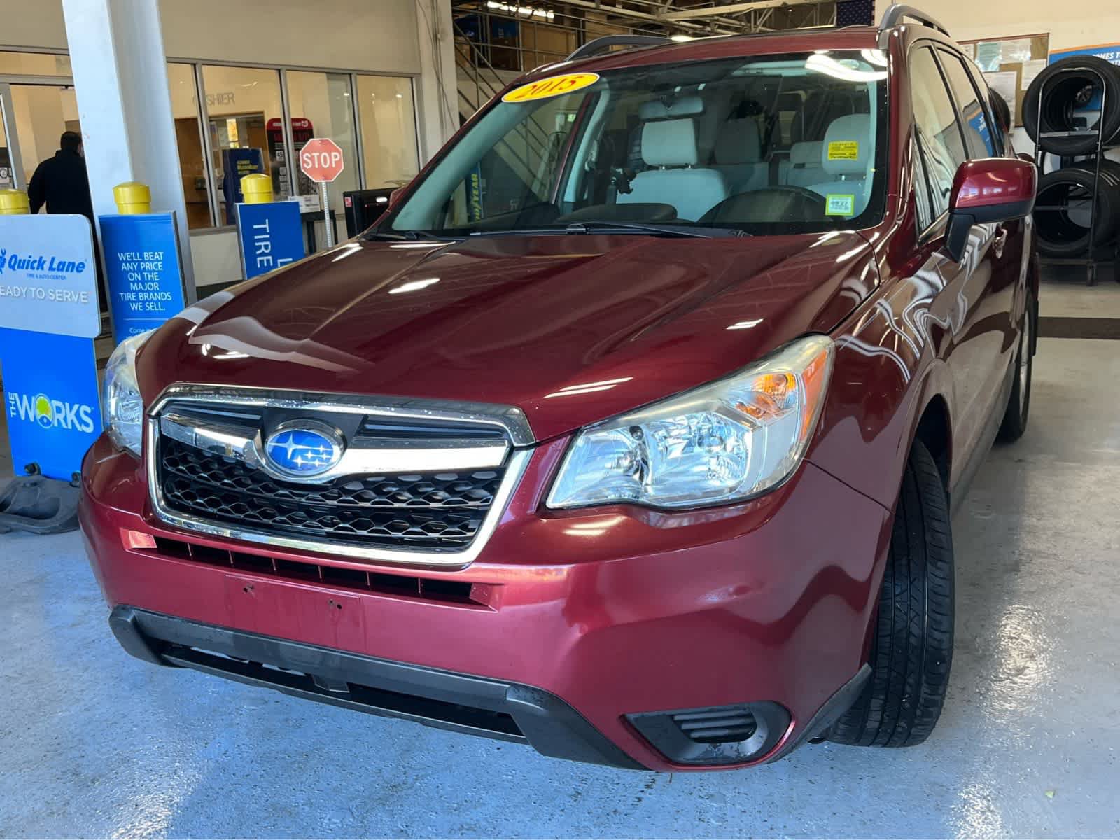 Used 2015 Subaru Forester 2.5i Premium w/ All-Weather Package AWD/4WD image 4