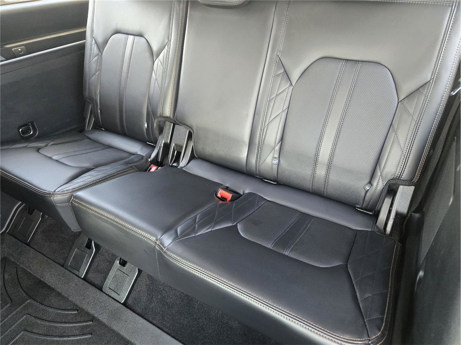 Used 2019 Ford Expedition Platinum RWD image 29