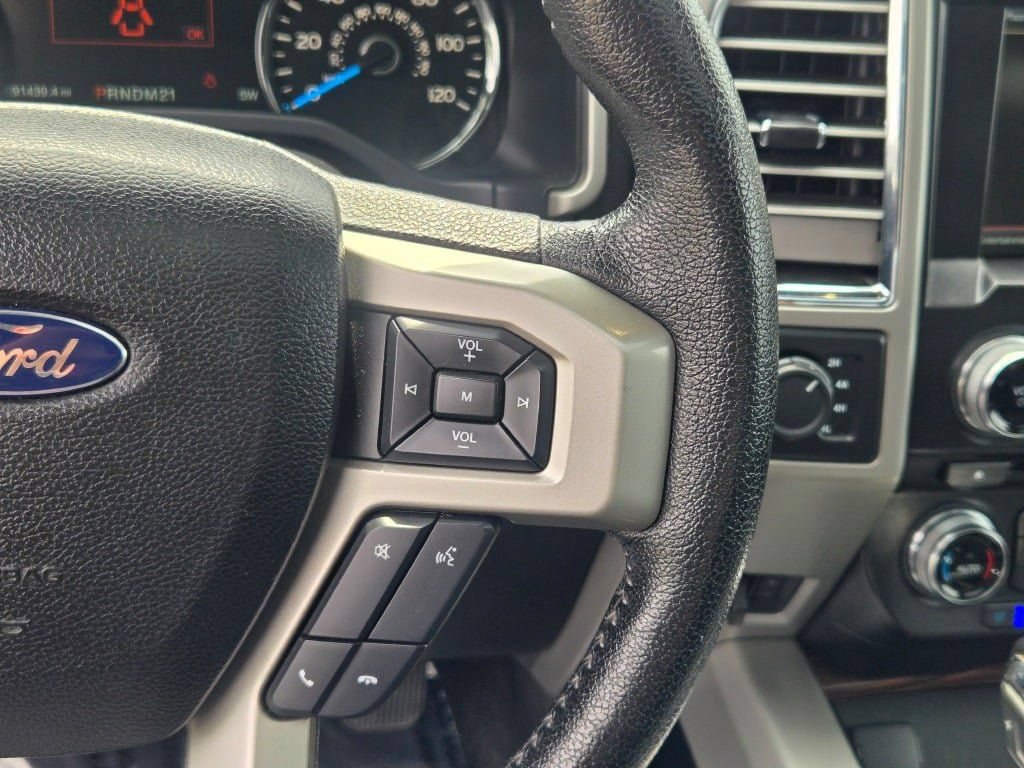 Used 2015 Ford F150 Lariat w/ Equipment Group 501A Mid AWD/4WD image 38