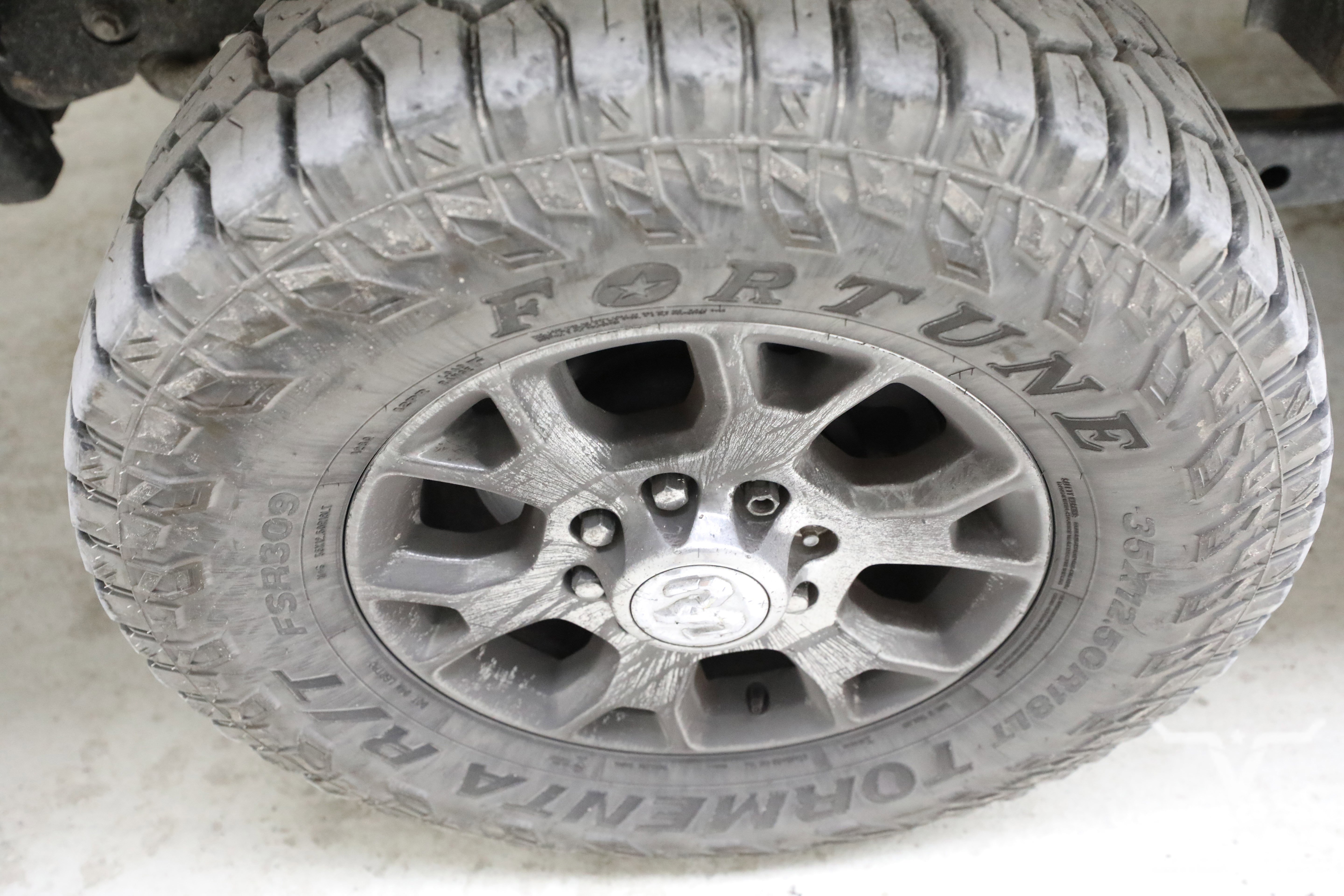 Used 2021 RAM 2500 Laramie w/ Body Color Bumper Group AWD/4WD image 10