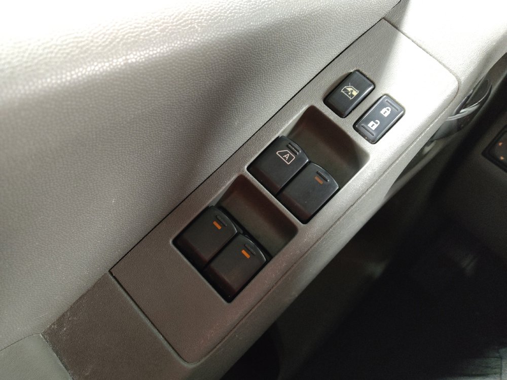 Used 2019 Nissan Frontier SV image 27