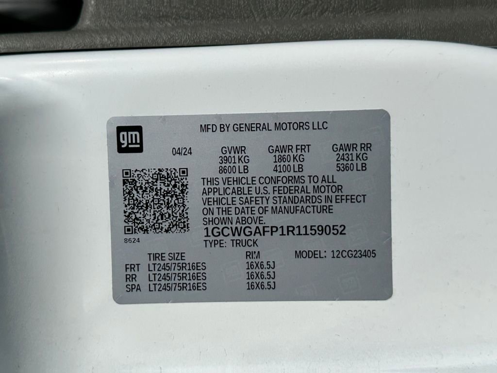 Used 2024 Chevrolet Express 2500 w/ Driver Convenience Package image 30