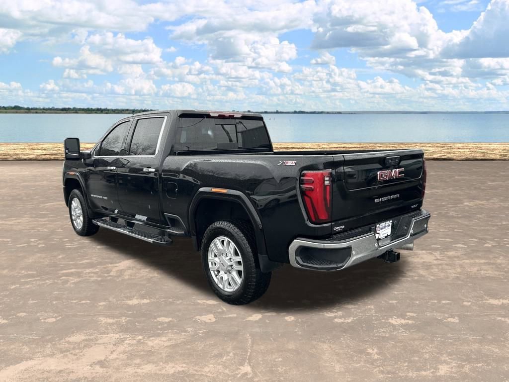 Used 2025 GMC Sierra 2500 SLT w/ SLT Premium Package image 10
