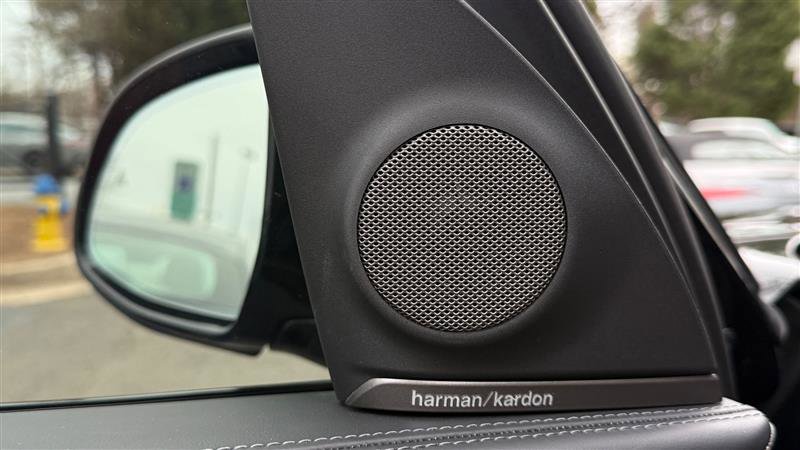 Used 2024 BMW XM image 15