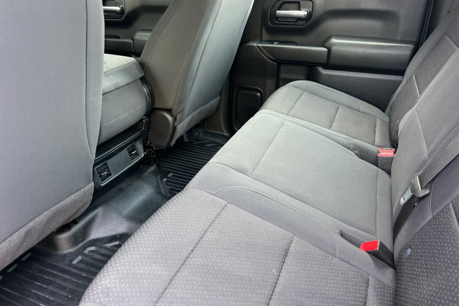 Used 2024 Chevrolet Silverado 1500 W/T w/ Trailering Package AWD/4WD image 4