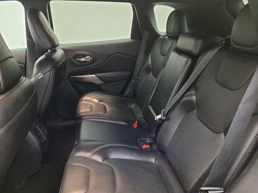 Used 2021 Jeep Cherokee Latitude Lux 80th Anniv w/ Quick Order Package 26U 80TH image 18