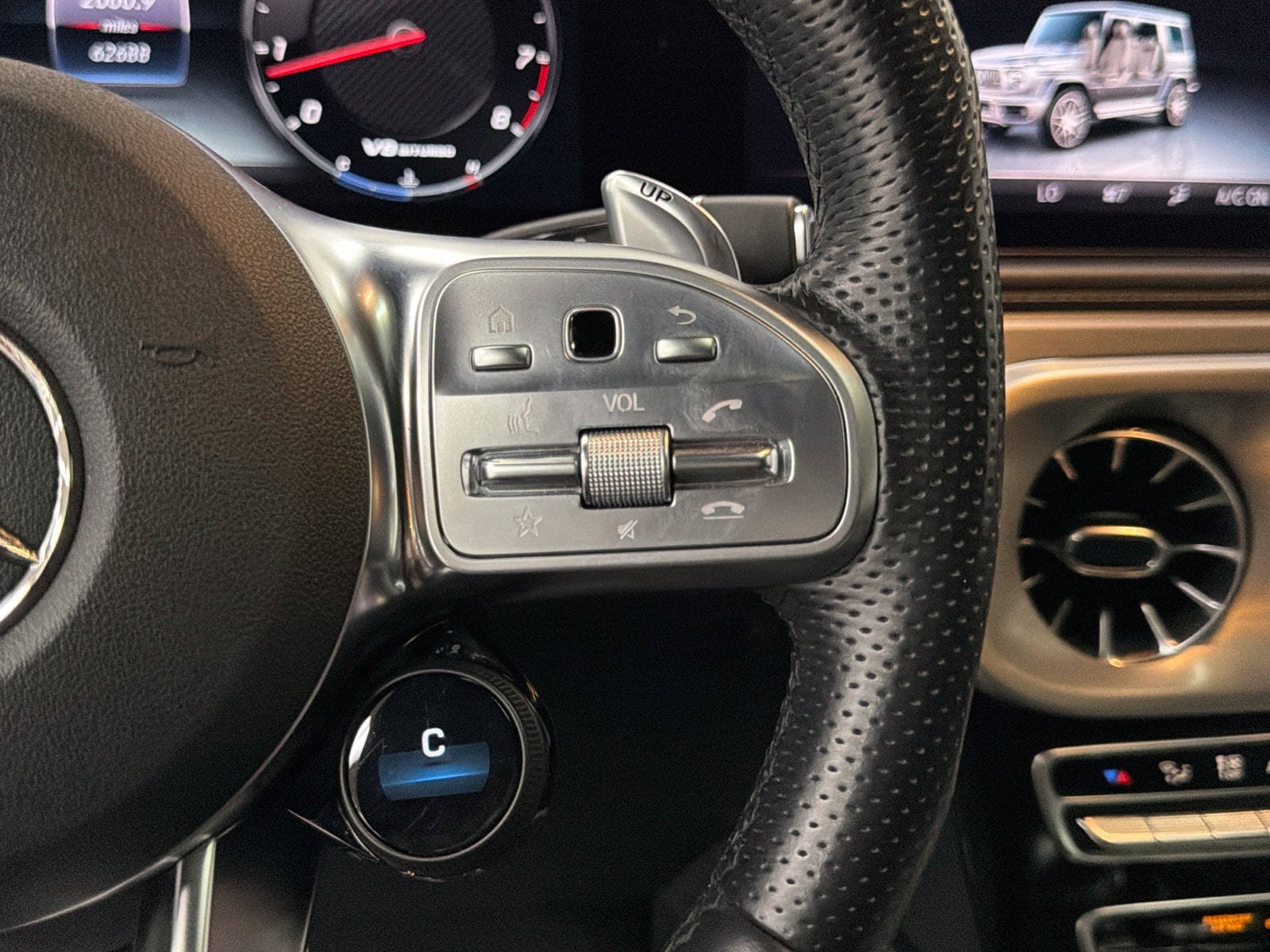 Certified 2022 Mercedes-Benz G 63 AMG 4MATIC image 30