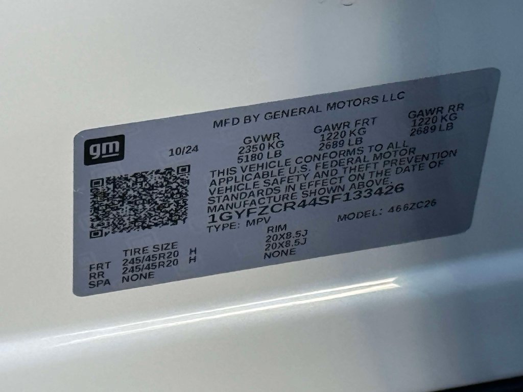 Certified 2025 Cadillac XT4 Premium Luxury FWD image 36