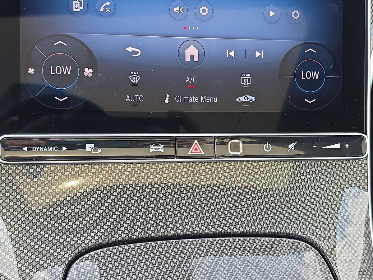 New 2026 Mercedes-Benz C 300 4MATIC Sedan image 23