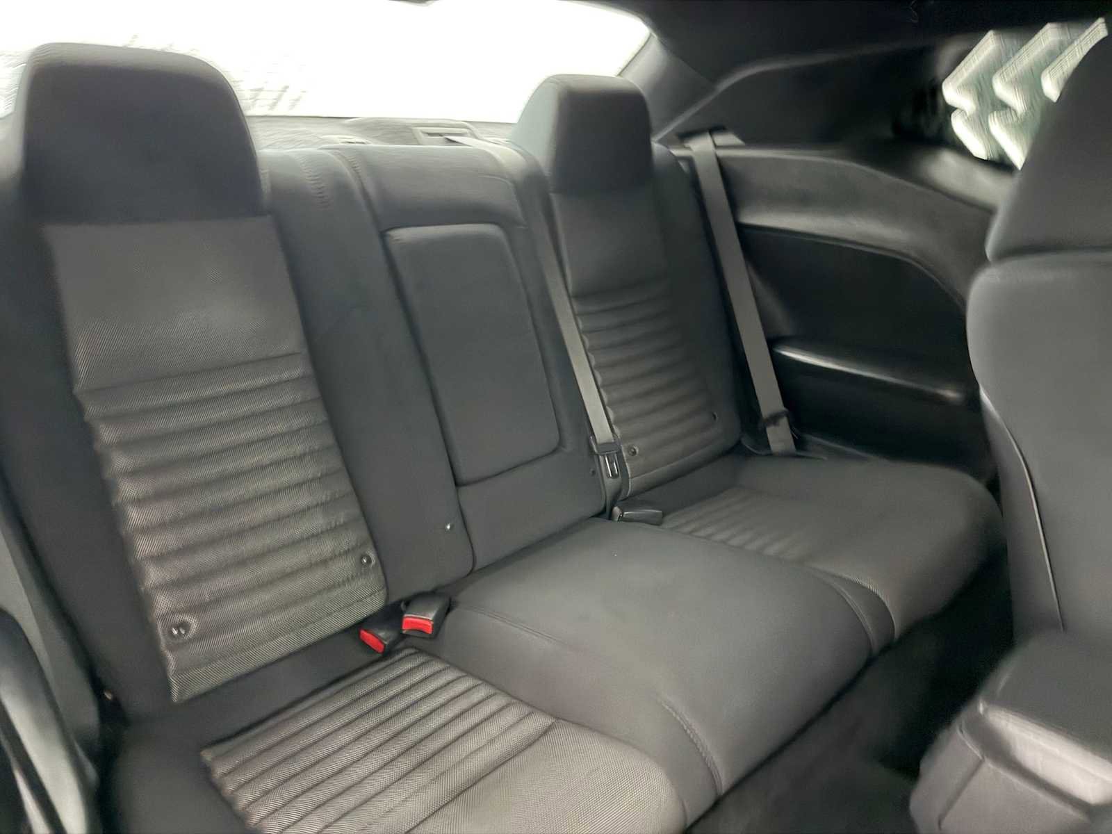 Used 2013 Dodge Challenger R/T image 18