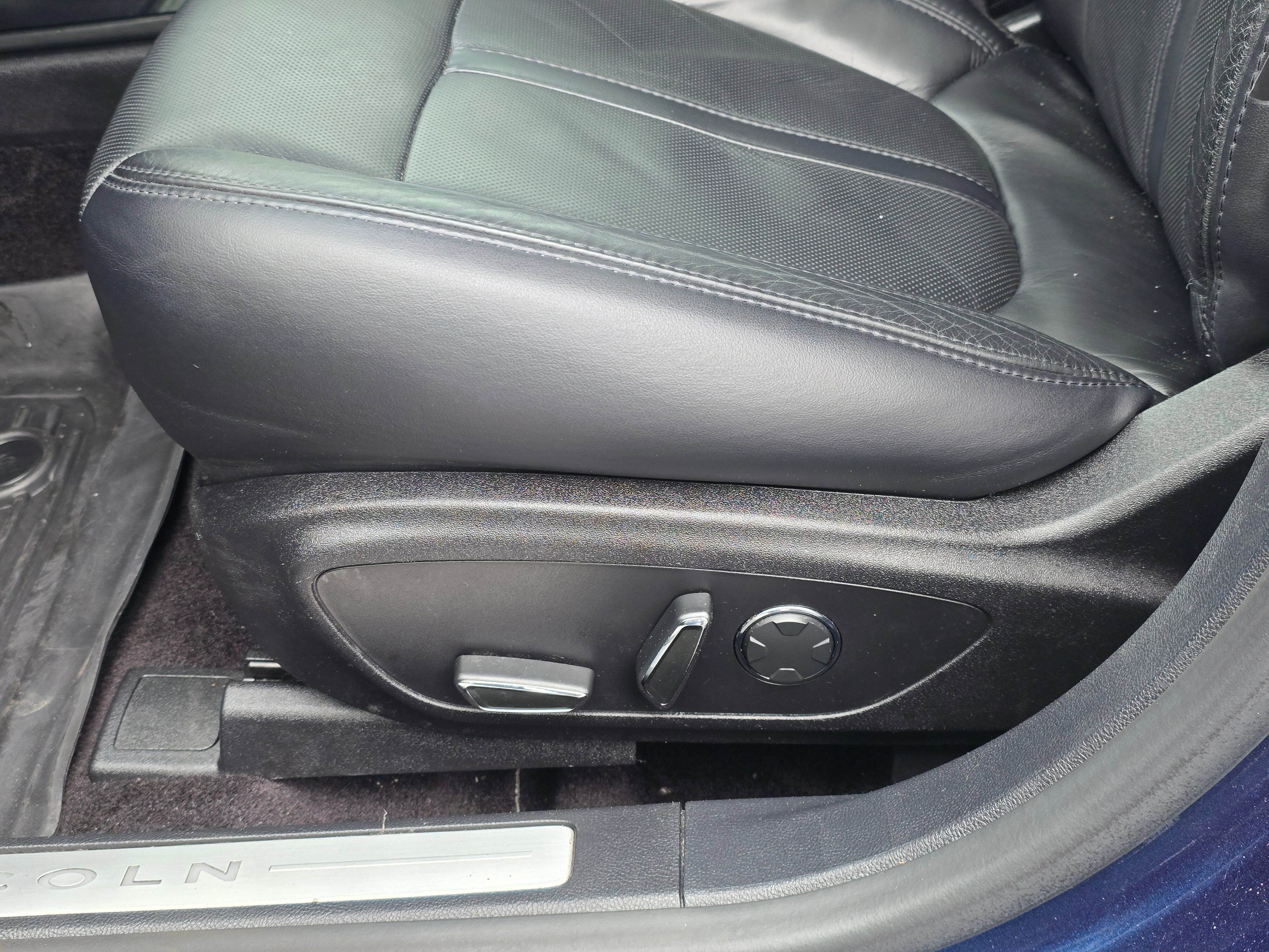 Used 2017 Lincoln MKZ Reserve FWD image 24
