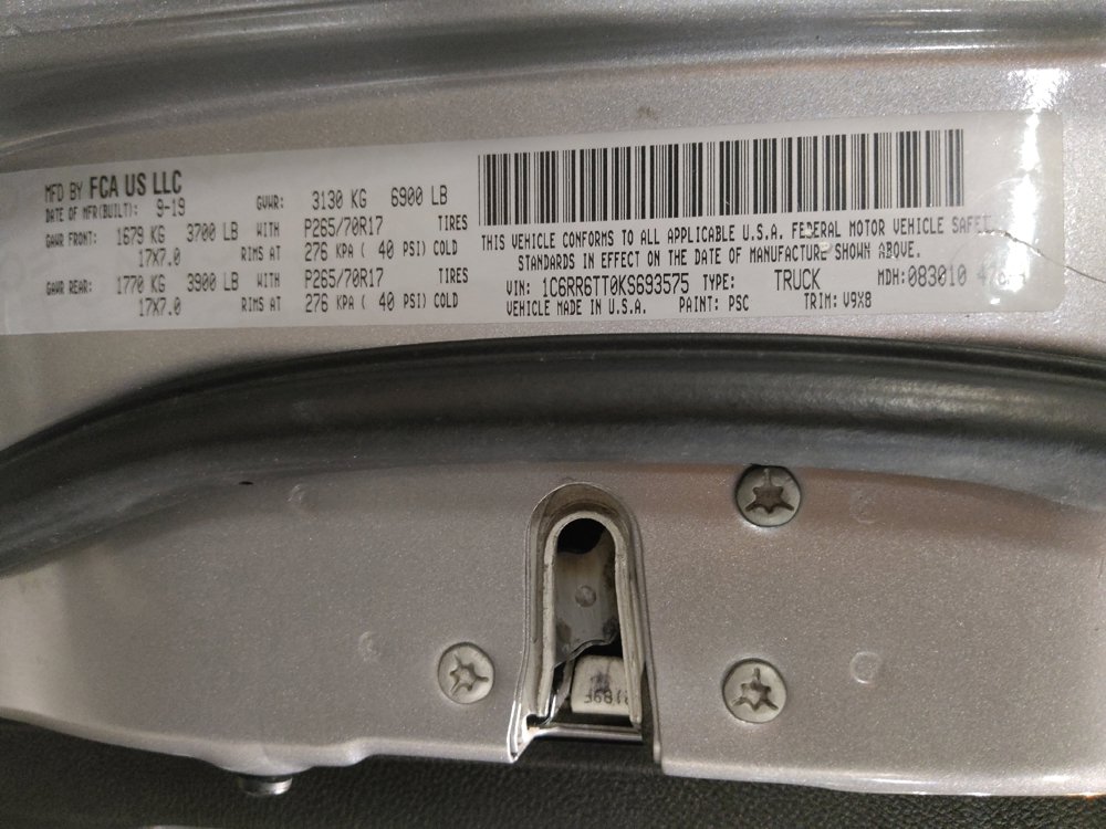 Used 2019 RAM 1500 Classic SLT image 33